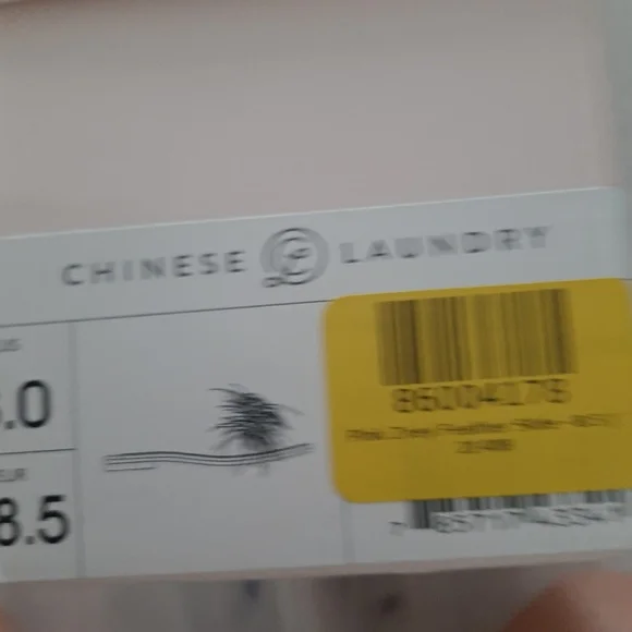 Sandals - Picture 5 of 5